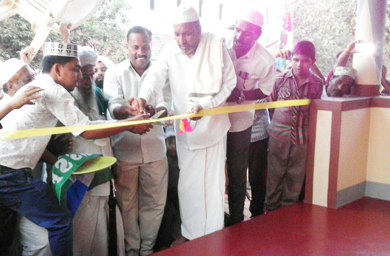 ಬಸ್ ತಂಗುದಾಣ ಉದ್ಘಾಟನೆ